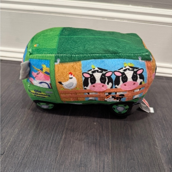 NWOT Cuddle Barn Old MacDonald Farm Green Gray Plush Cartoon Sing Along Bus Toy - Picture 6 of 8